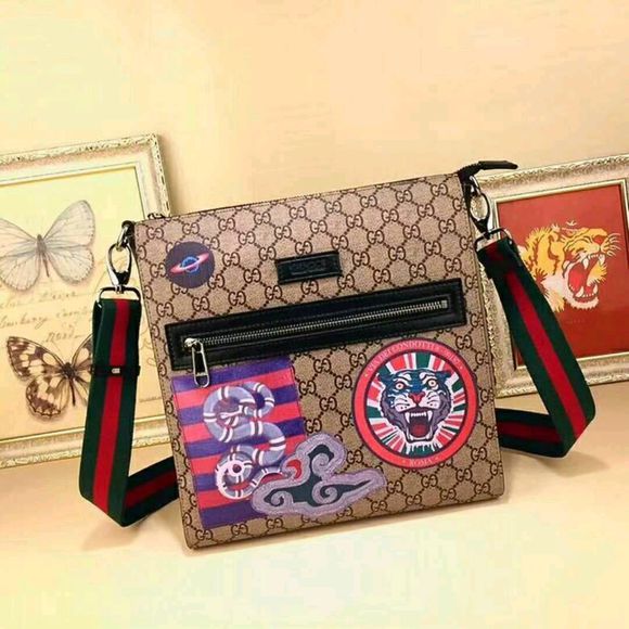 皮革印花机的耐用灵活时尚使用