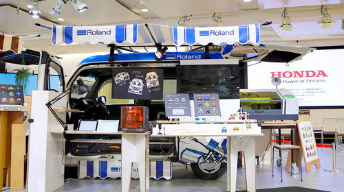 罗兰结合汽车和数字化设备，在本田展厅创造独特体验