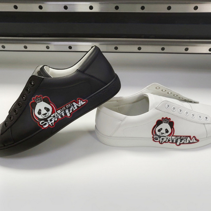 为什么大家看完宝斯威UV平板打印机后都说好呢？答案在这里