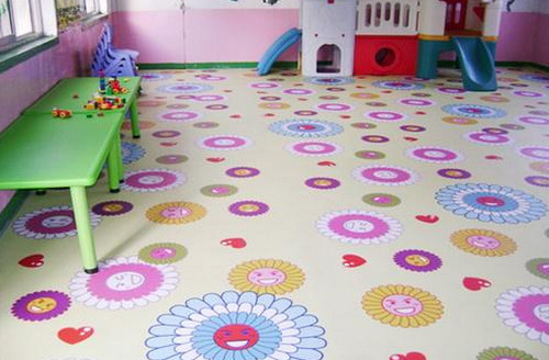 弱溶剂网带打印机，提供绿色环保儿童PVC塑胶地板打印工艺